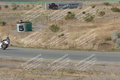 media/Apr-20-2025-AHRMA (Sun) [[393a79c373]]/Race/Group 11 early race/Turn 4b/